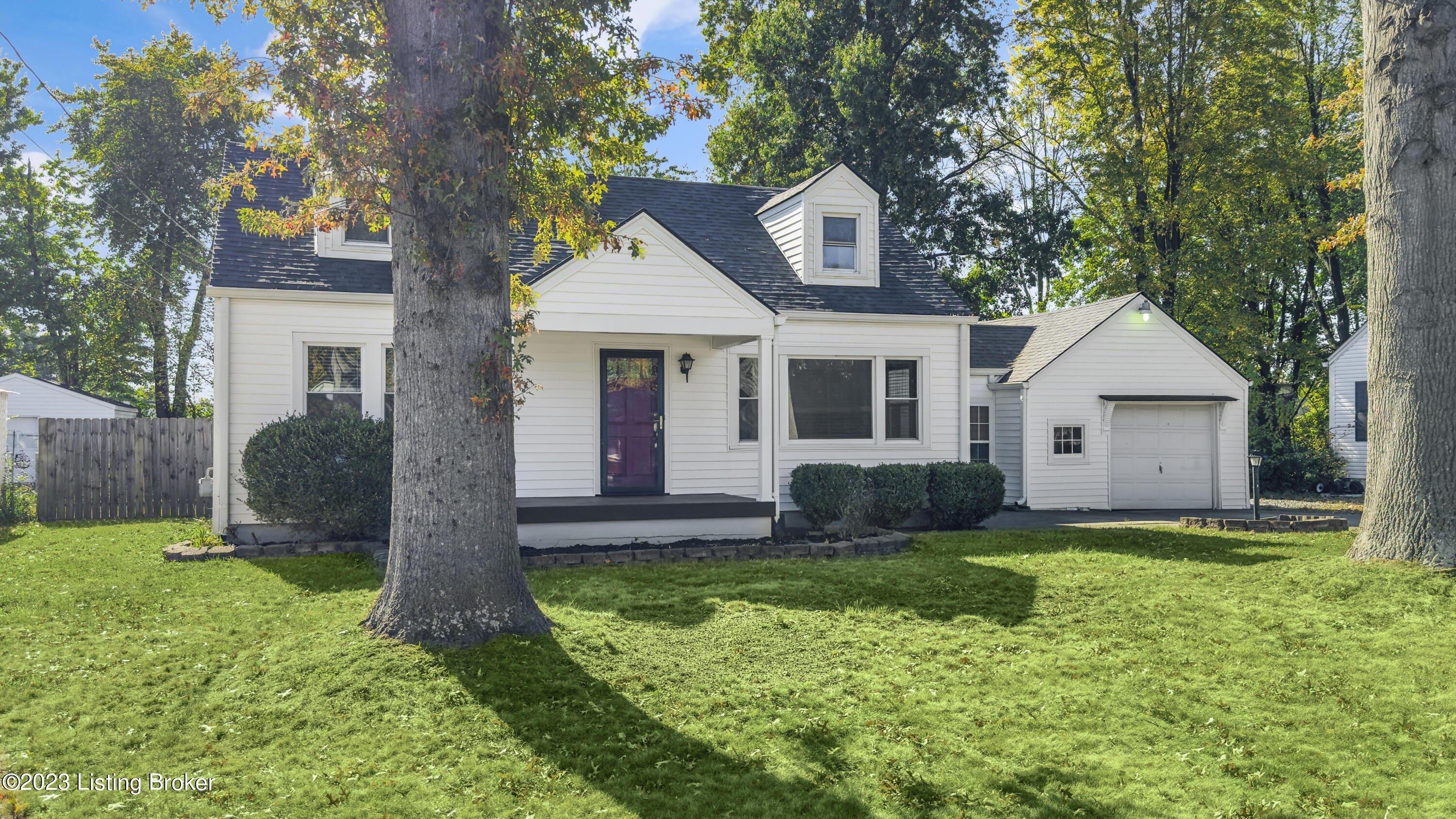 Krupp Park Dr, Louisville, KY 40213