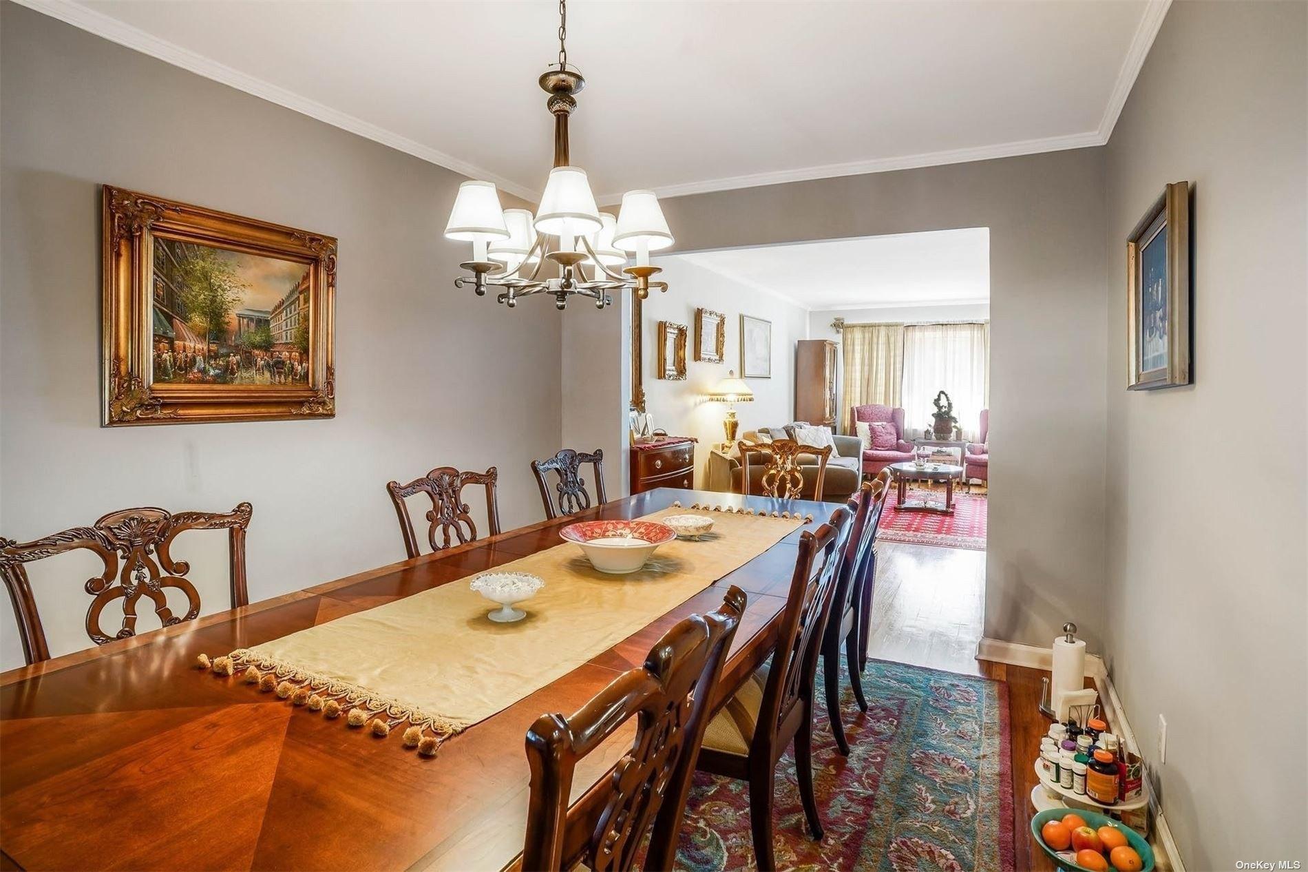 39th Ave, Flushing, NY 11358