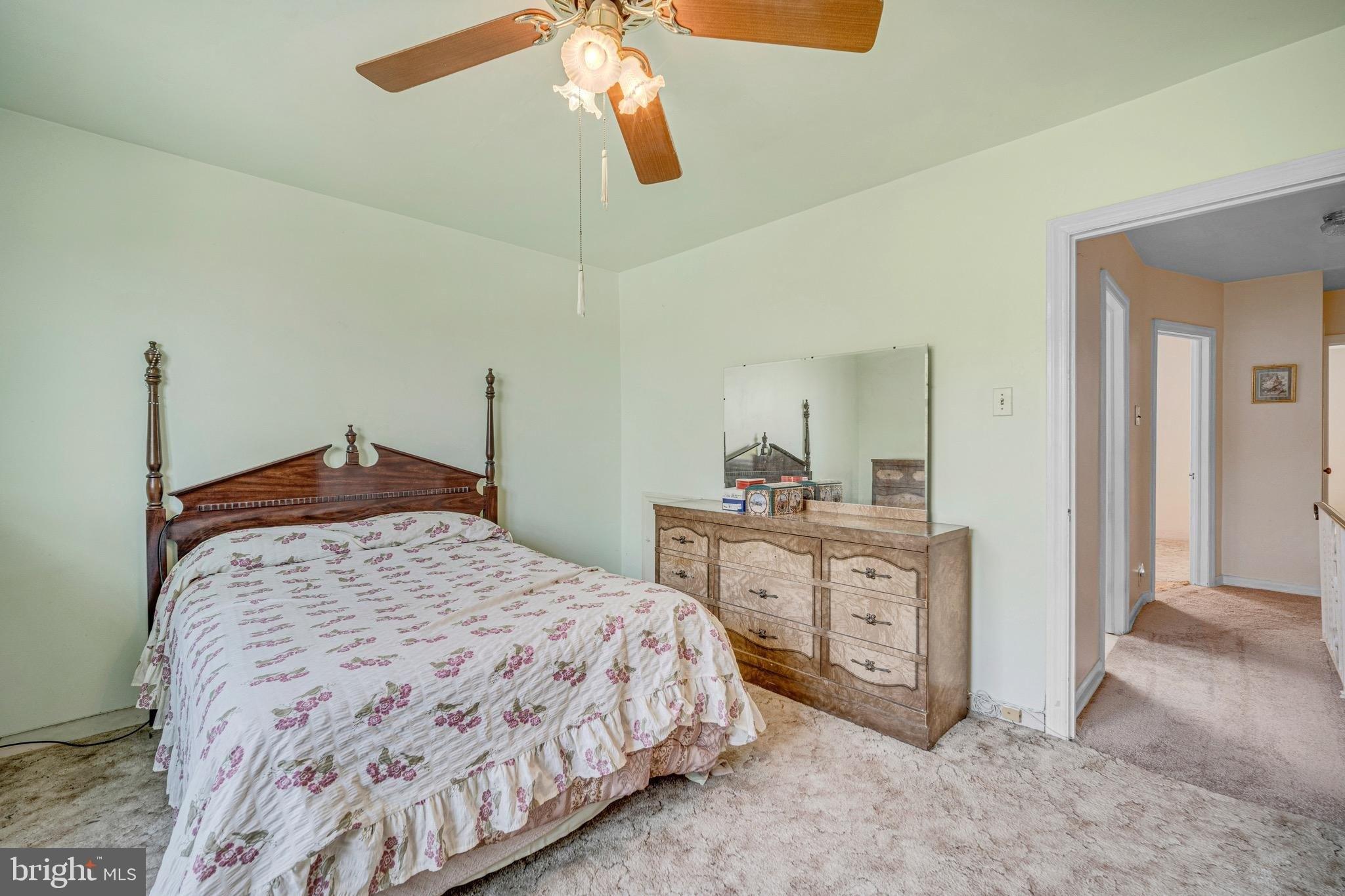 Unruh Ave, Philadelphia, PA 19111