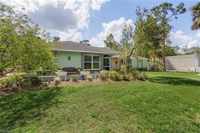 Thompson Ave, Lehigh Acres, FL 33972