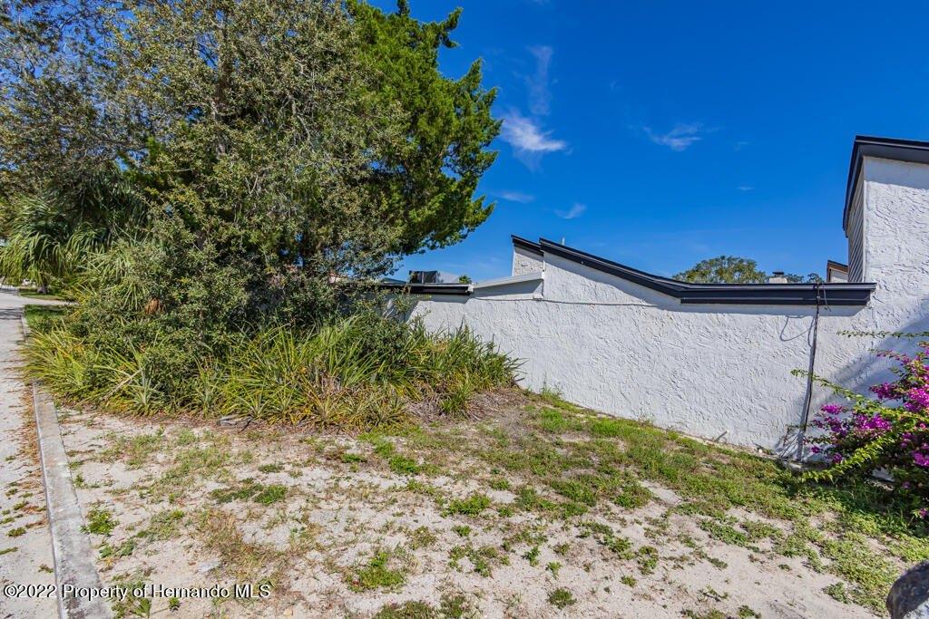 Hitching Post Ln, Hudson, FL 34667