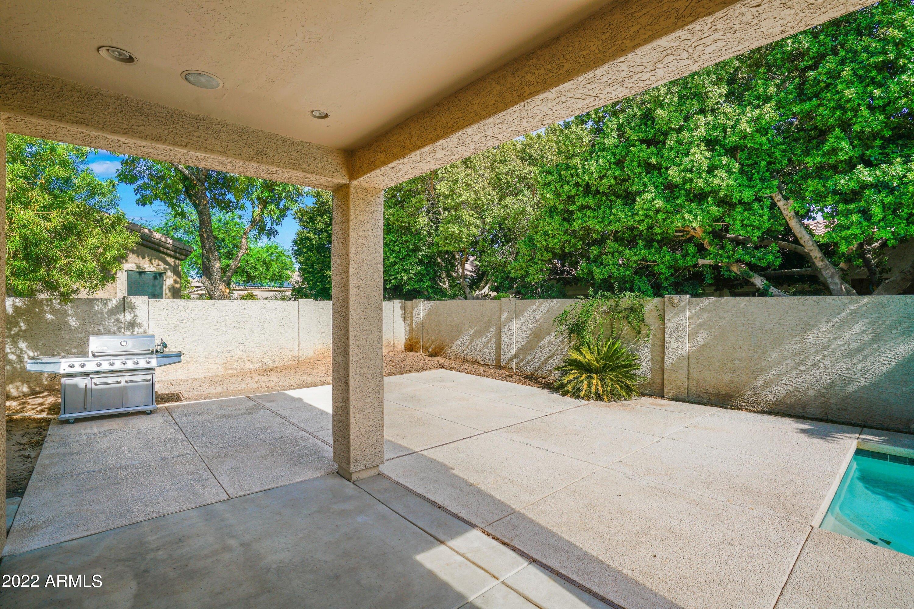 W Abraham Ln, Glendale, AZ 85308