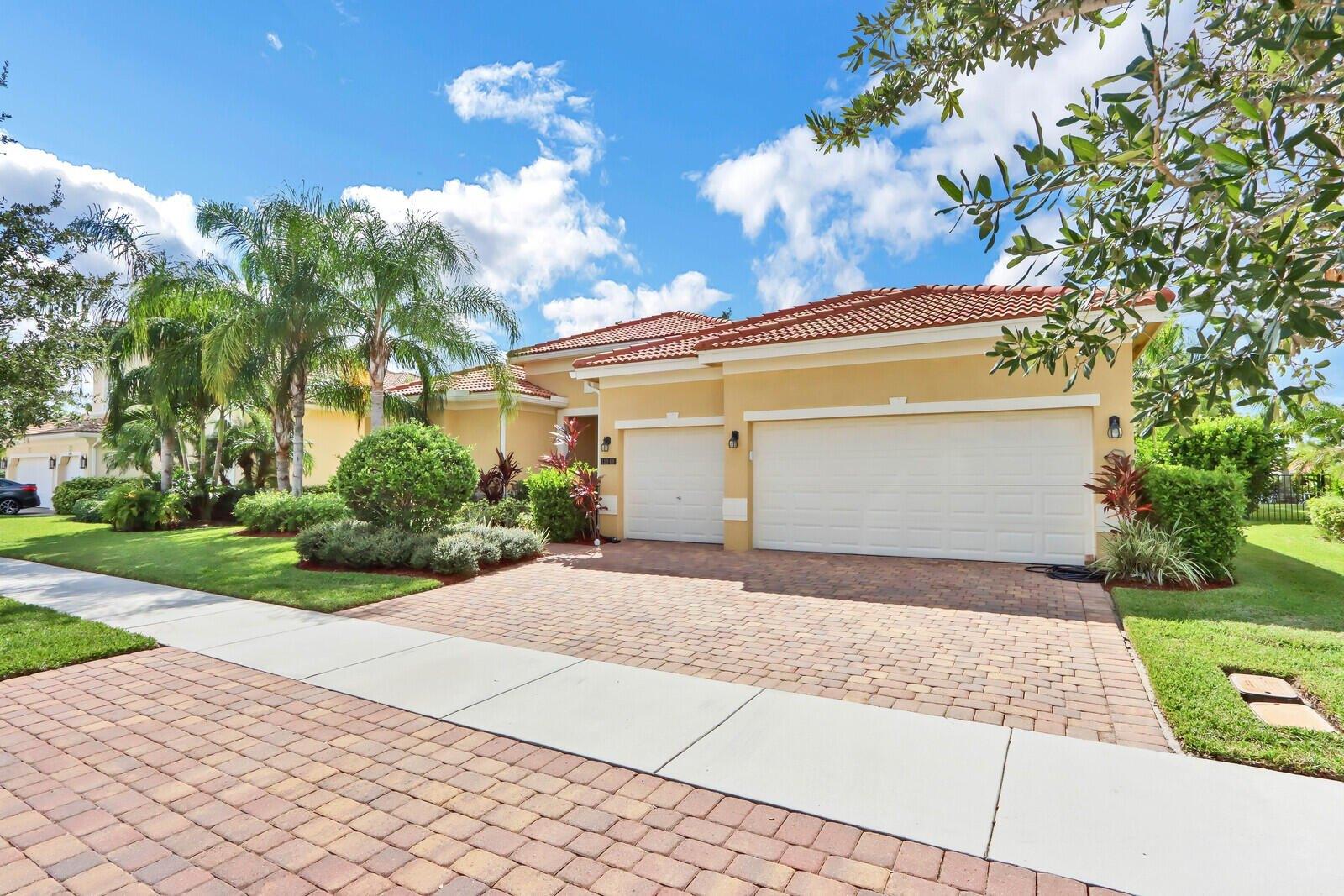 Sw Aventino Dr, Port Saint Lucie, FL 34987