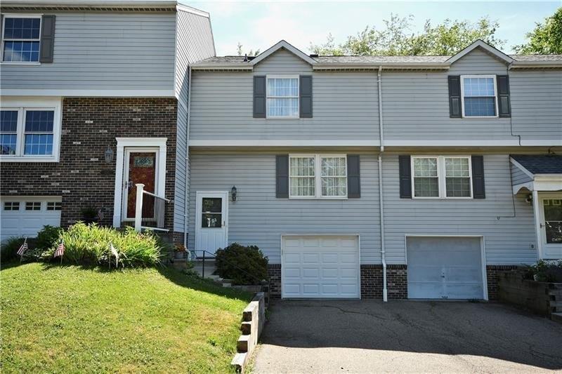 Empire Dr, Bridgeville, PA 15017