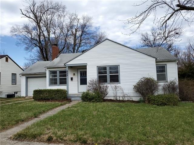 Broad St, Warrensburg, MO 64093