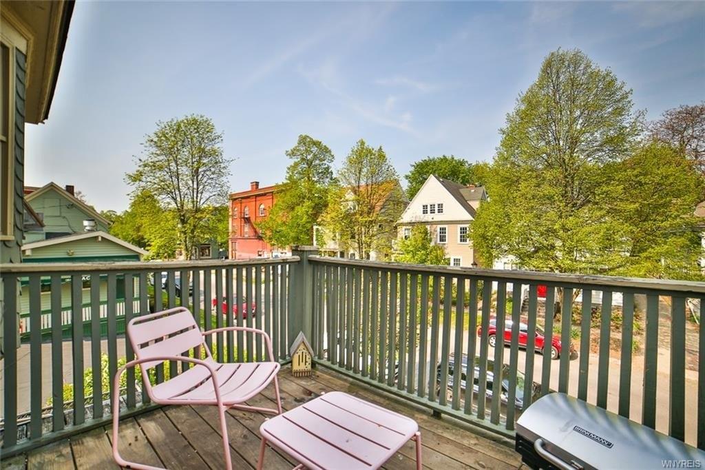 Ashland Ave, Buffalo, NY 14222