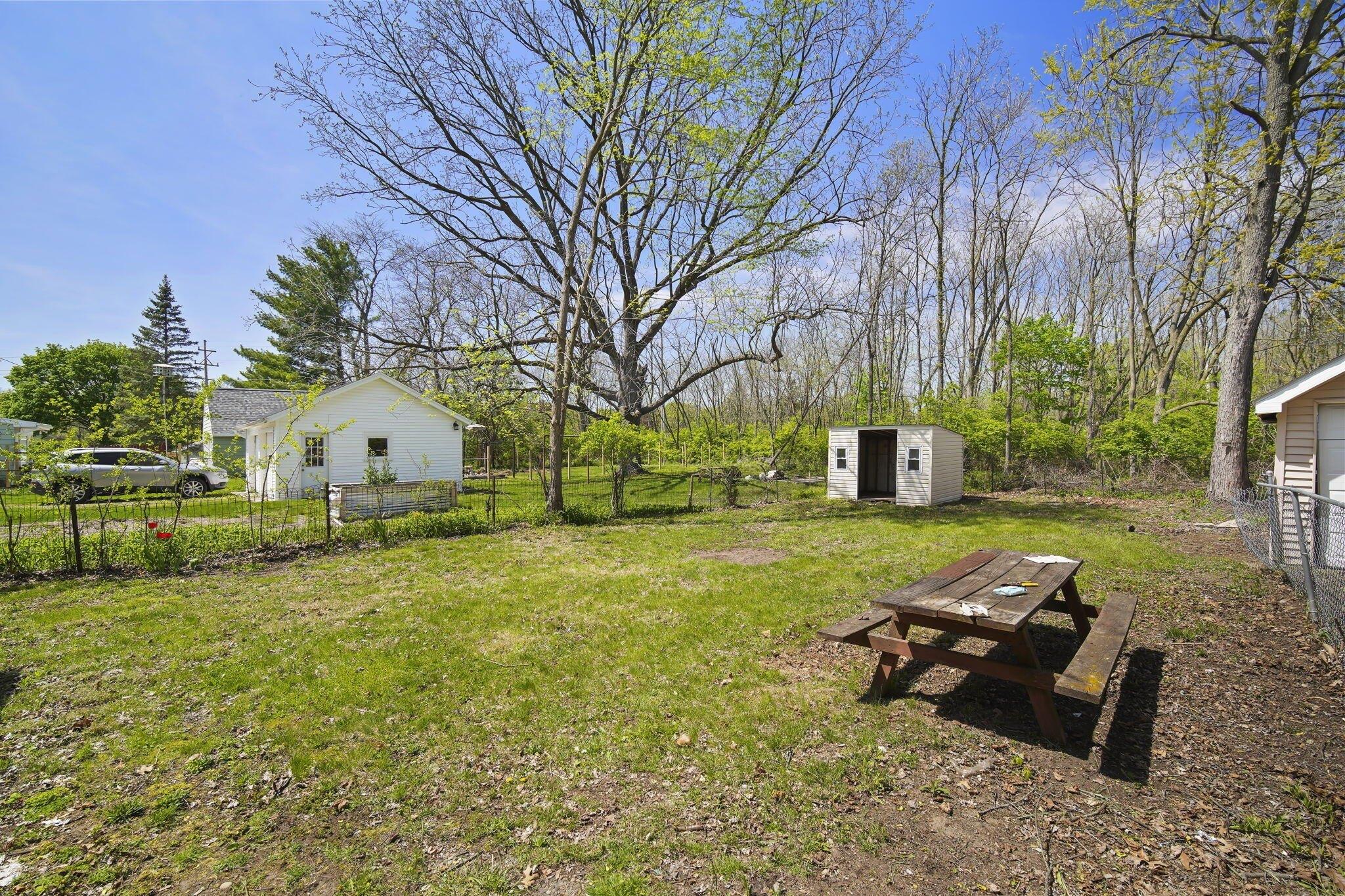 Jasper St, Jackson, MI 49203