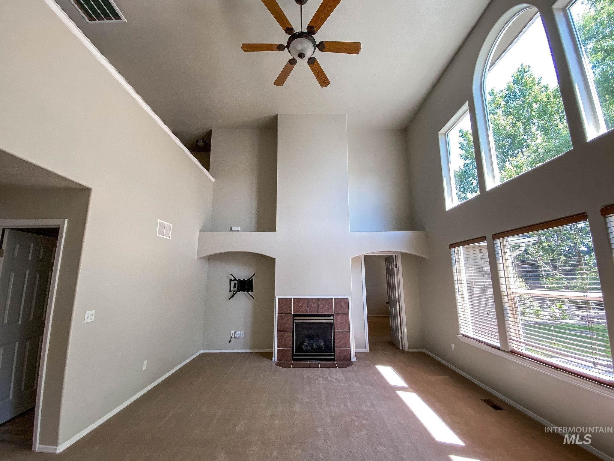 E Moskee St, Meridian, ID 83646