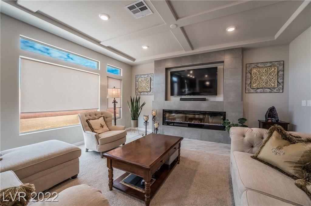 Vista Roma Ave, Las Vegas, NV 89139