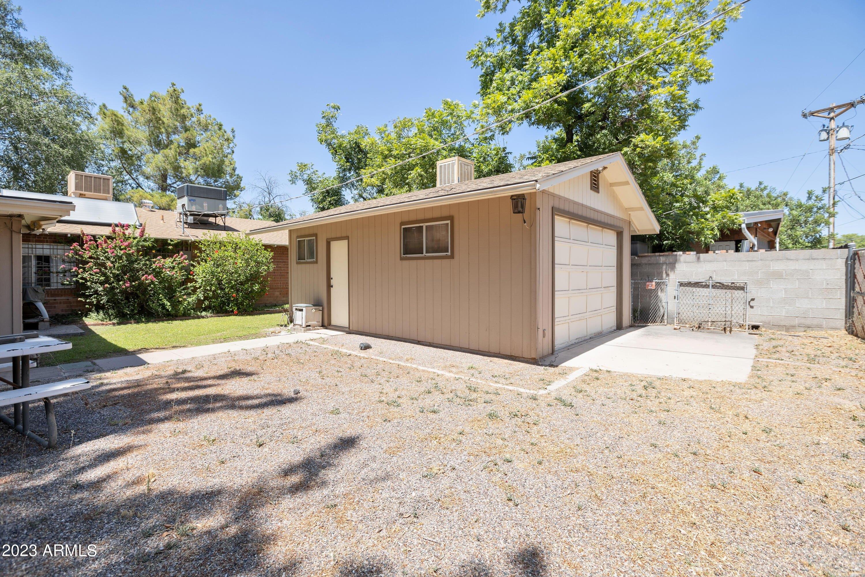 E Piccadilly Rd, Phoenix, AZ 85018