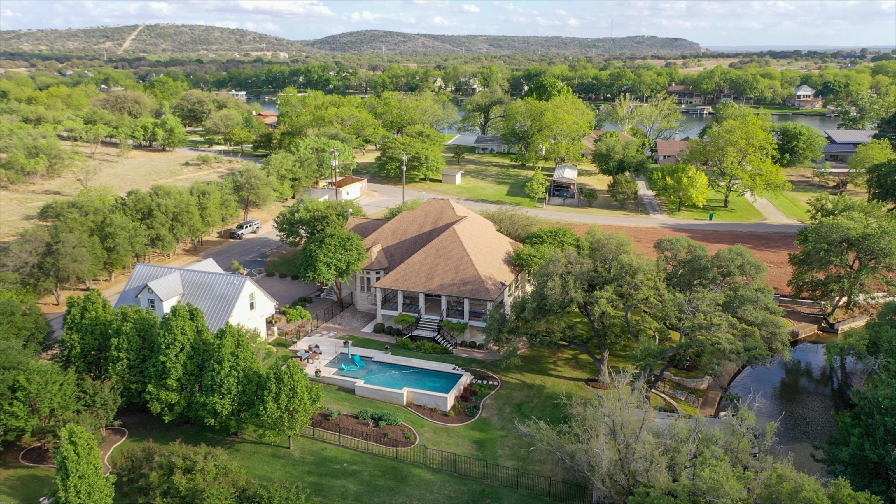 Sleepy Oaks Dr, Kingsland, TX 78639