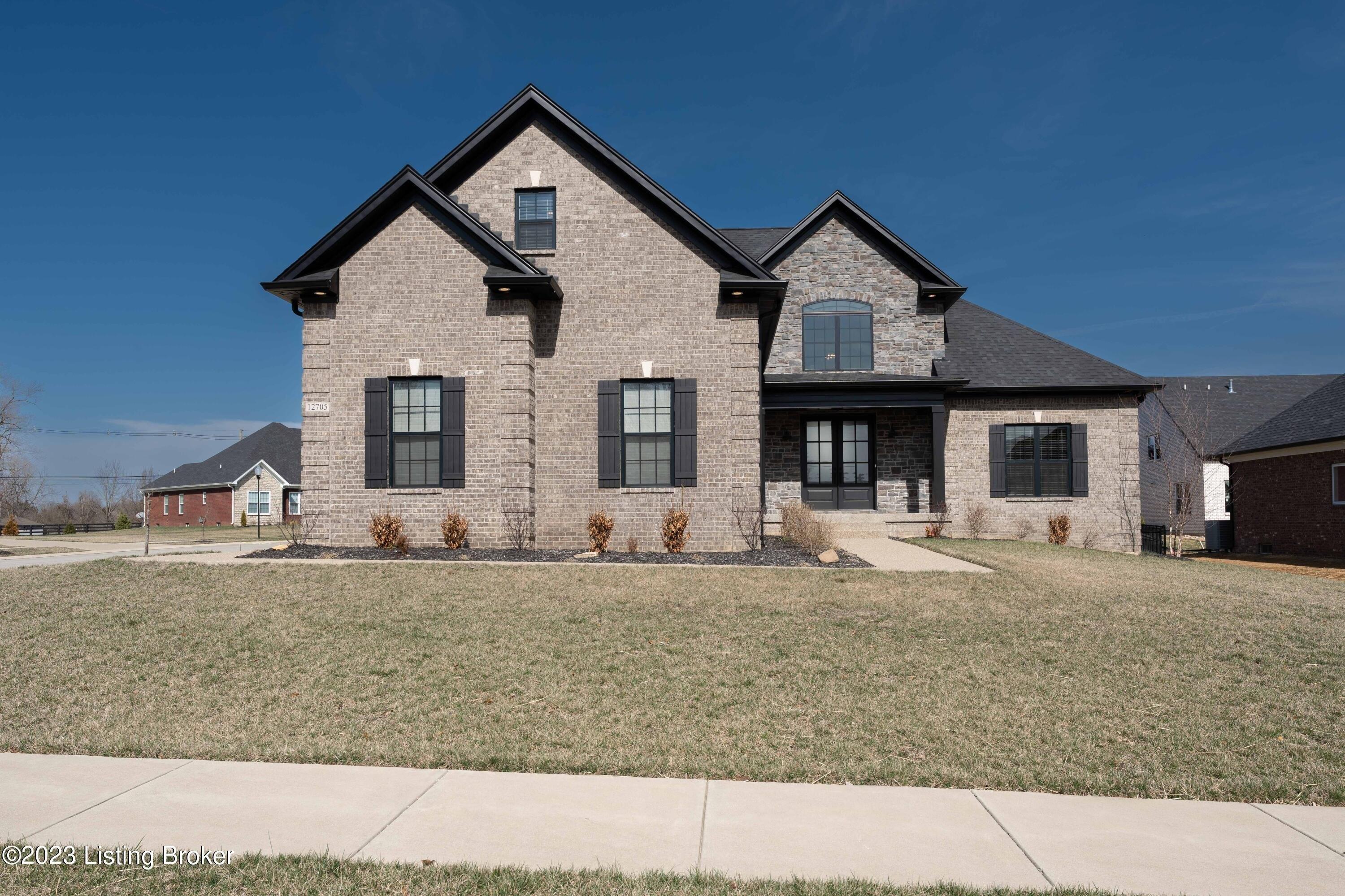 Valley Pine Dr, Louisville, KY 40299