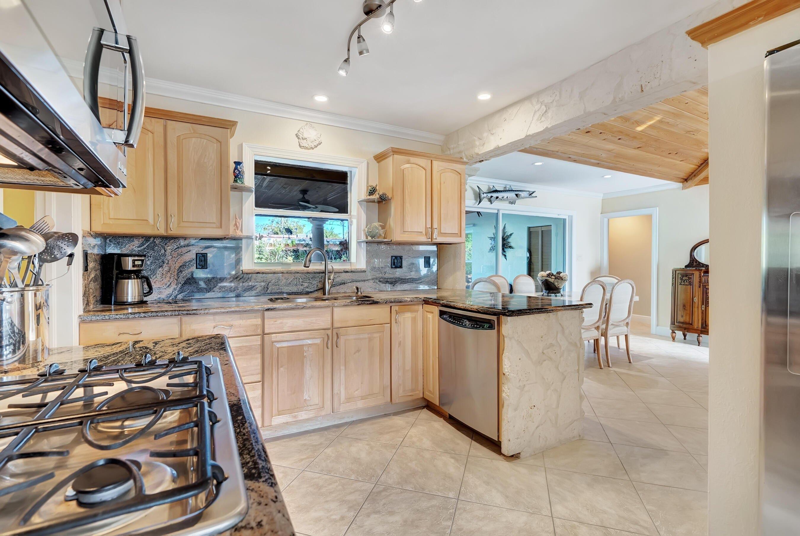 N M St, Lake Worth Beach, FL 33460