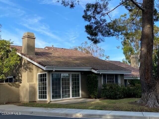 Conifer Cir, Oak Park, CA 91377