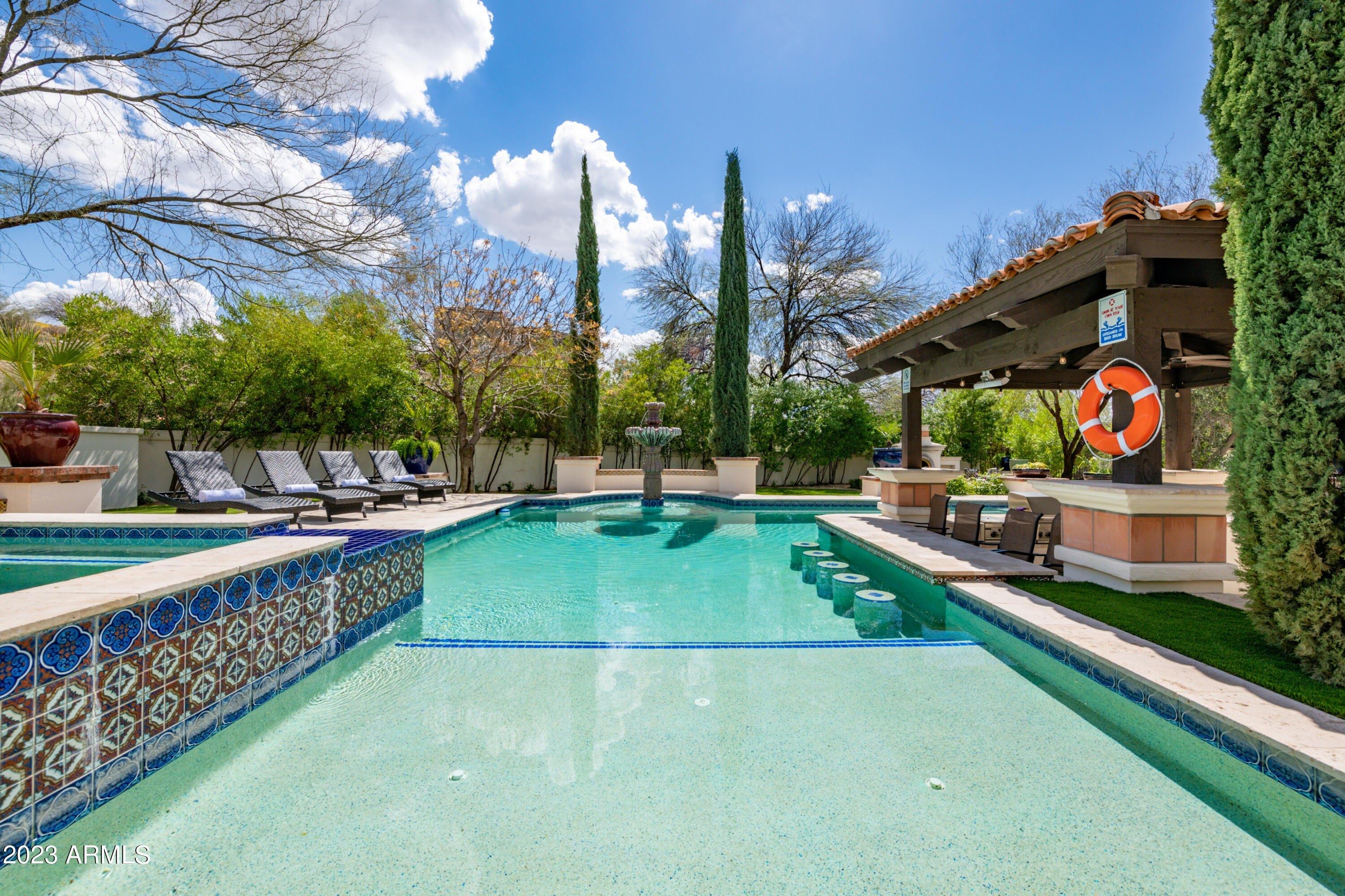 E Valley Vista Ln, Paradise Valley, AZ 85253