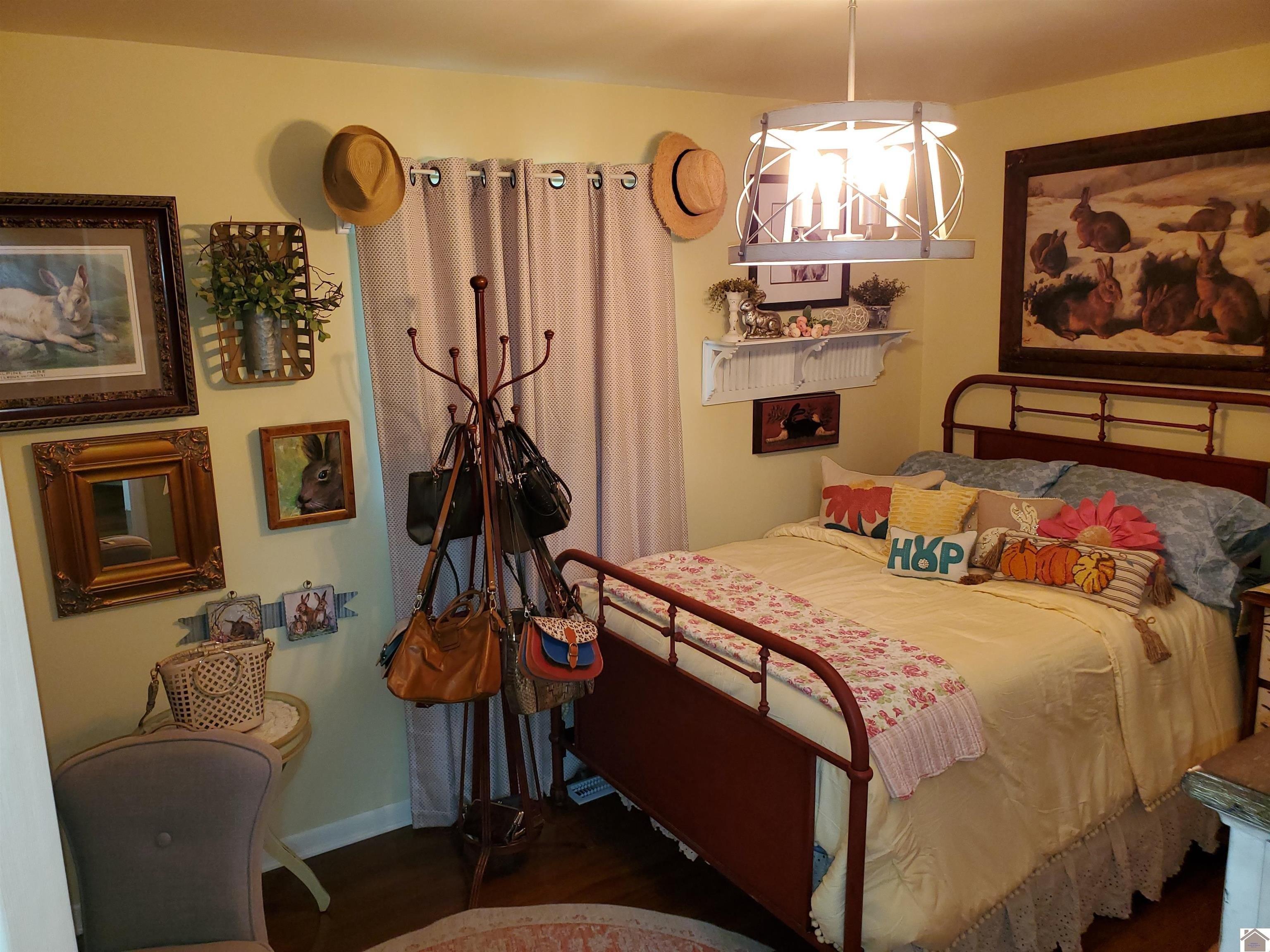 Springdale Cir, Paducah, KY 42001