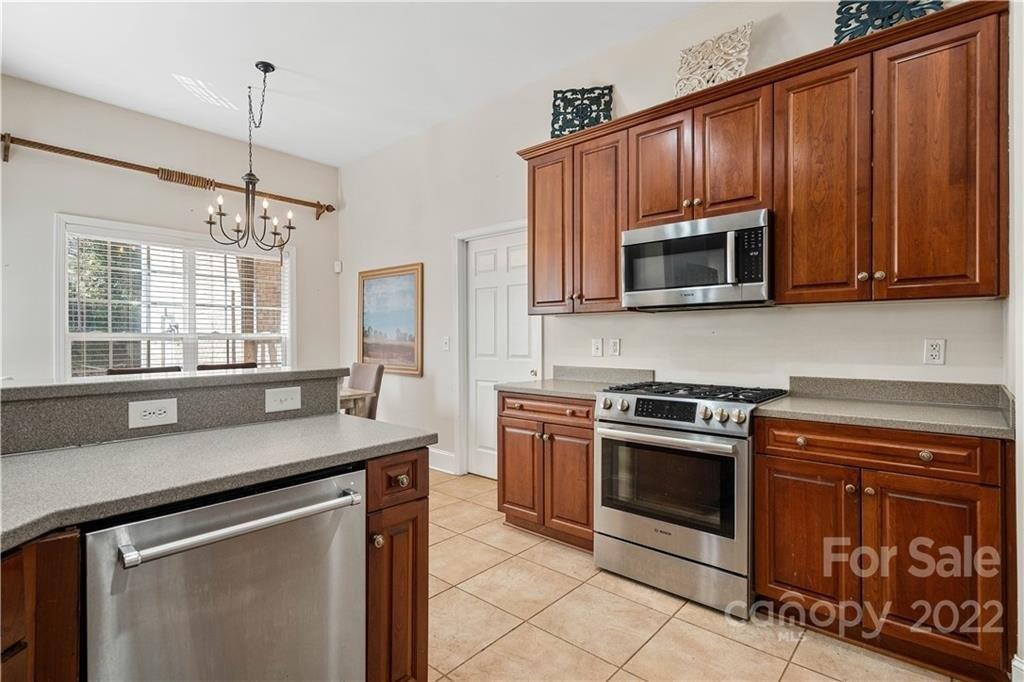 High Echelon Dr, Matthews, NC 28105