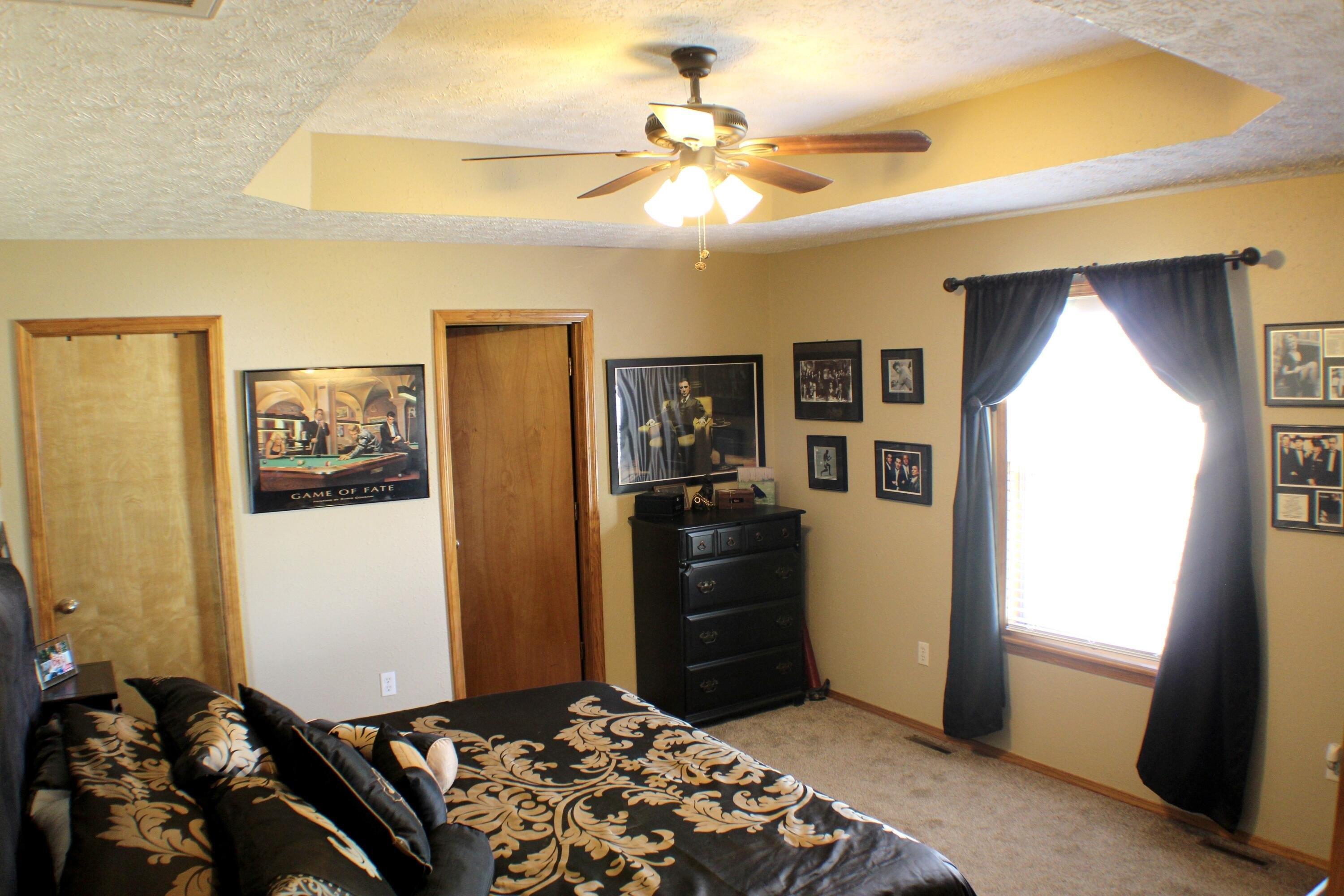 N 6th Ave, Ozark, MO 65721