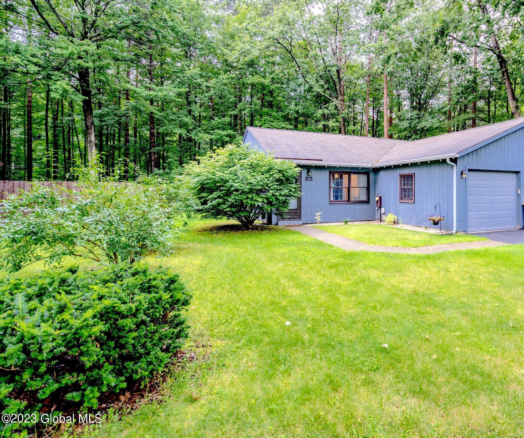 Wake Robin Rd, Ballston Spa, NY 12020