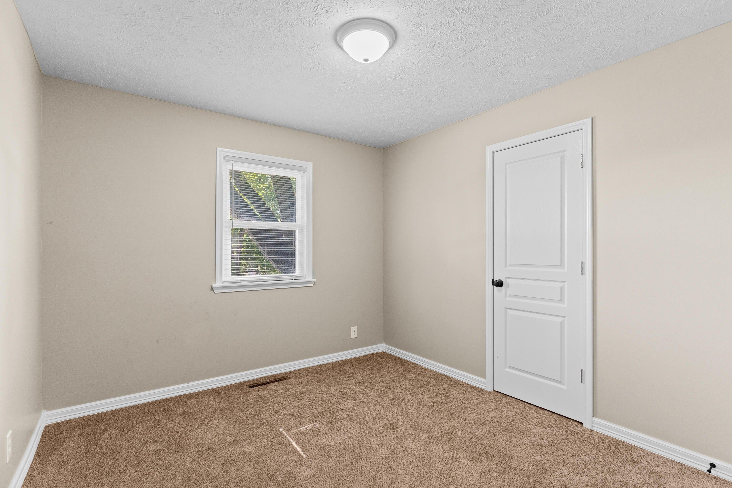 N 16th St, Ozark, MO 65721