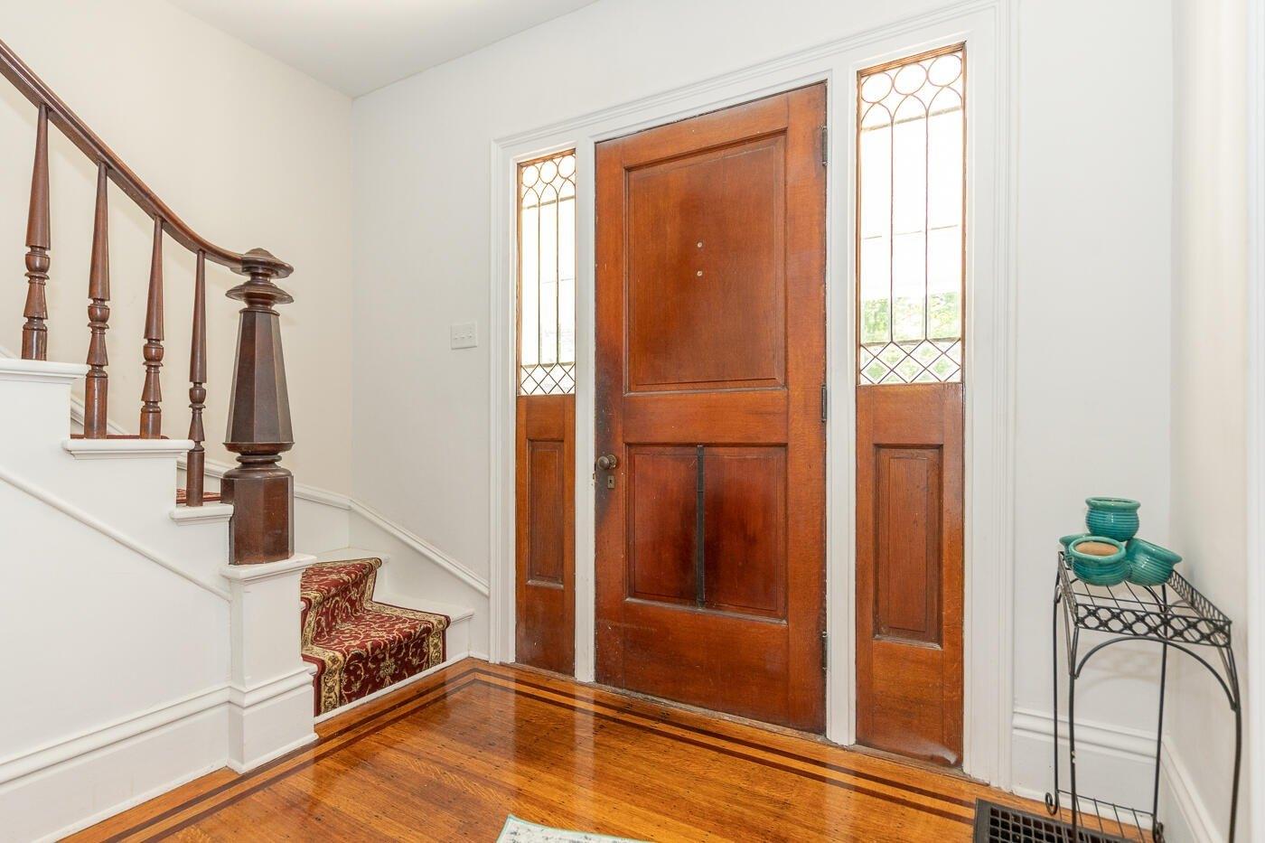 Pearl St, South Haven, MI 49090