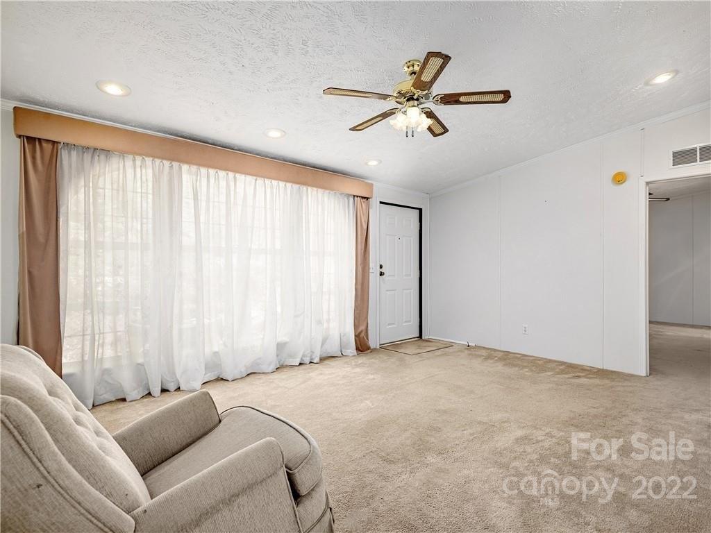 Hidden Meadow Dr, Candler, NC 28715