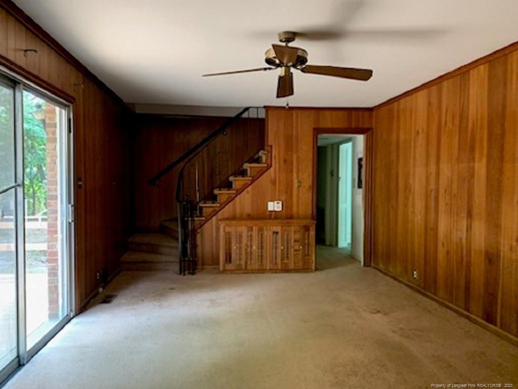 Mirror Lake Dr, Fayetteville, NC 28303