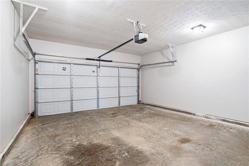 Shadow Lake Dr, Lithonia, GA 30058