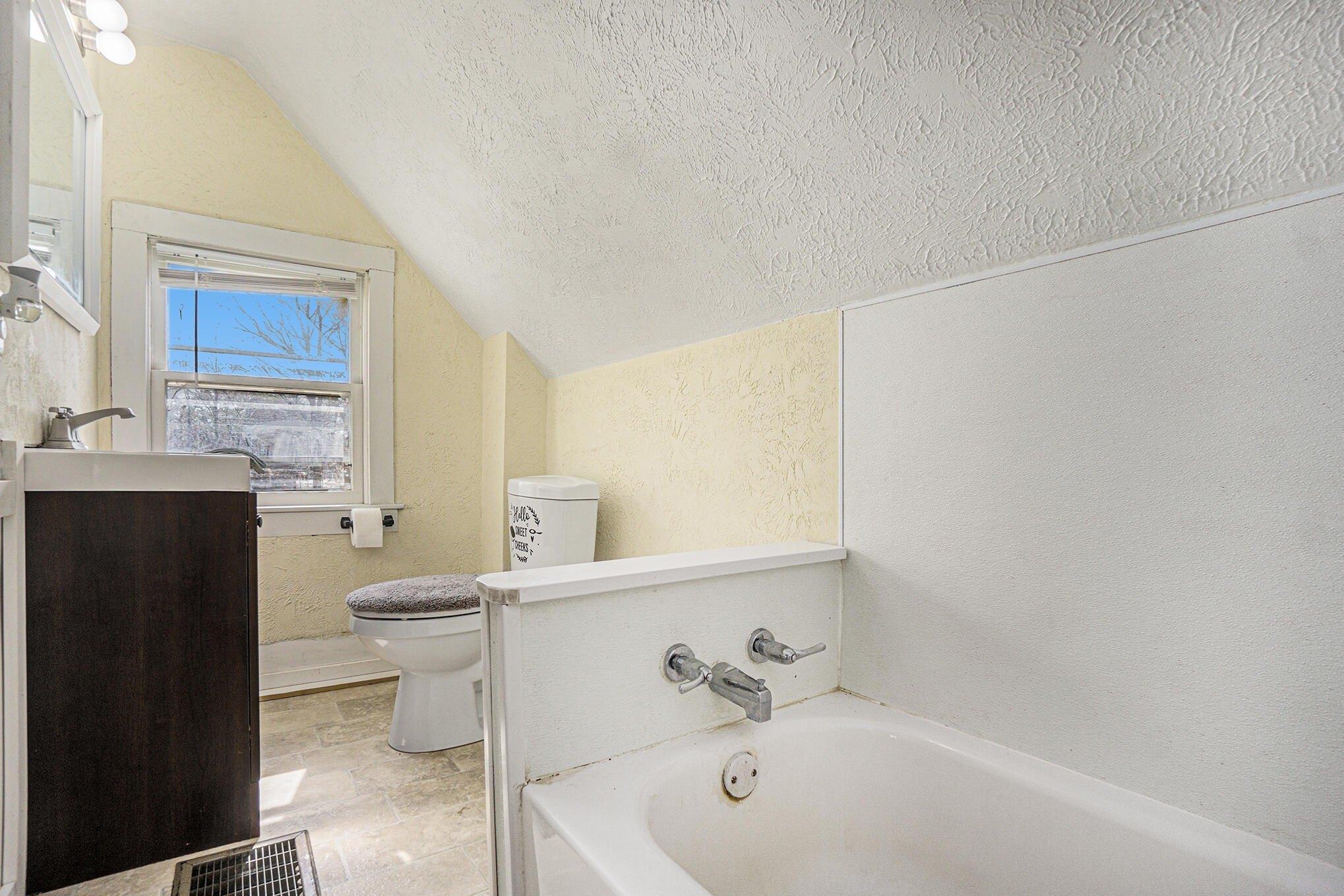 S Farmer St, Otsego, MI 49078