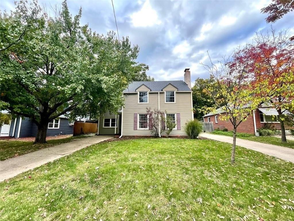 Ashworth Rd, West Des Moines, IA 50265