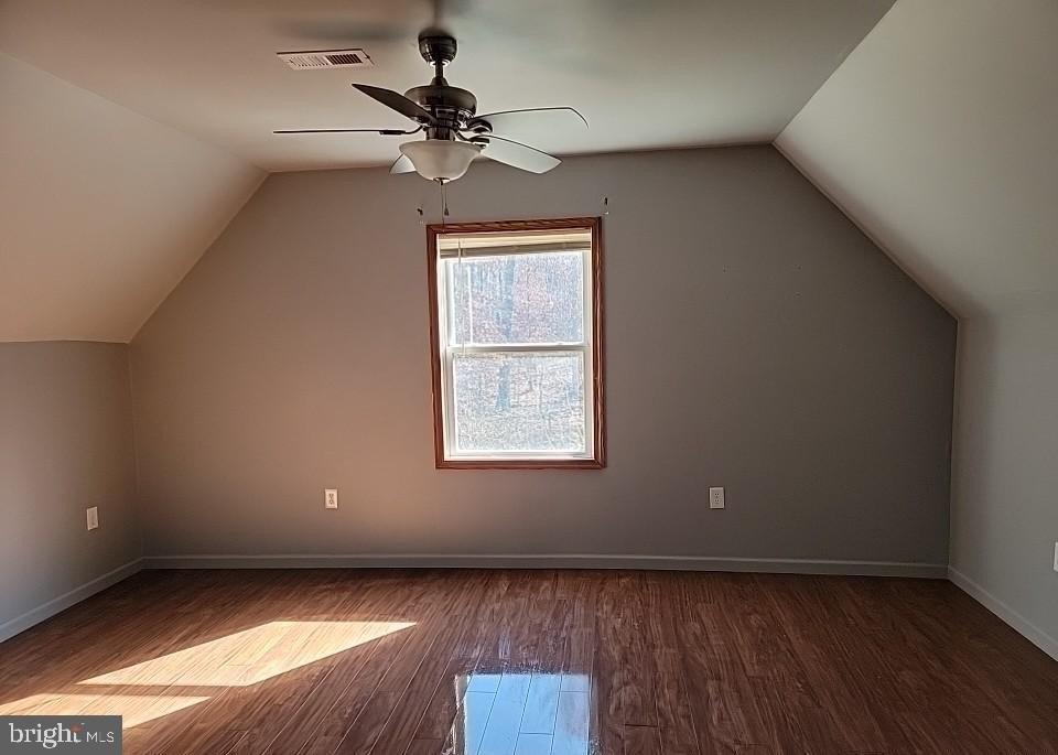 Coon Hollow Trl, Hedgesville, WV 25427