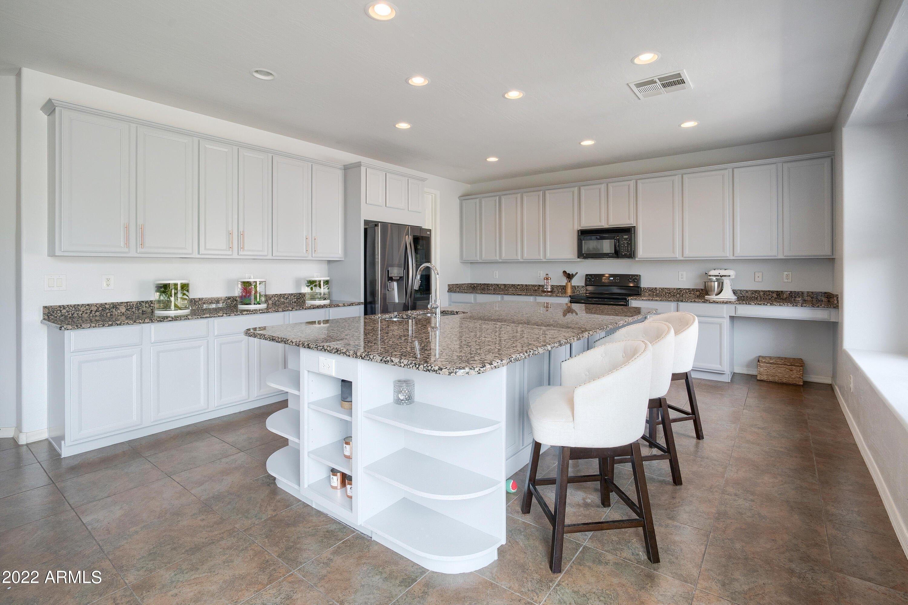 E Bowker St, Phoenix, AZ 85040