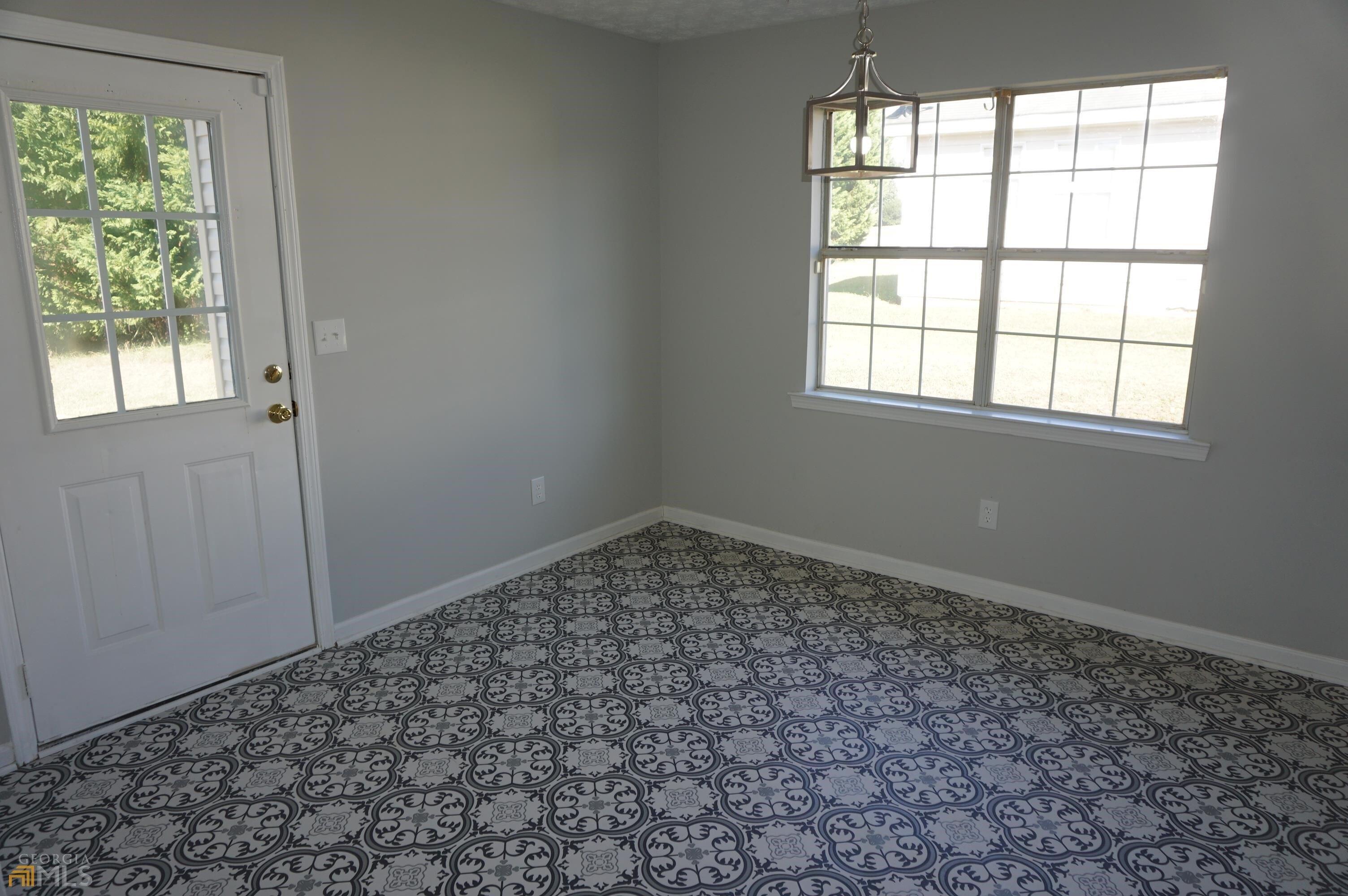 Dove Ln, Social Circle, GA 30025