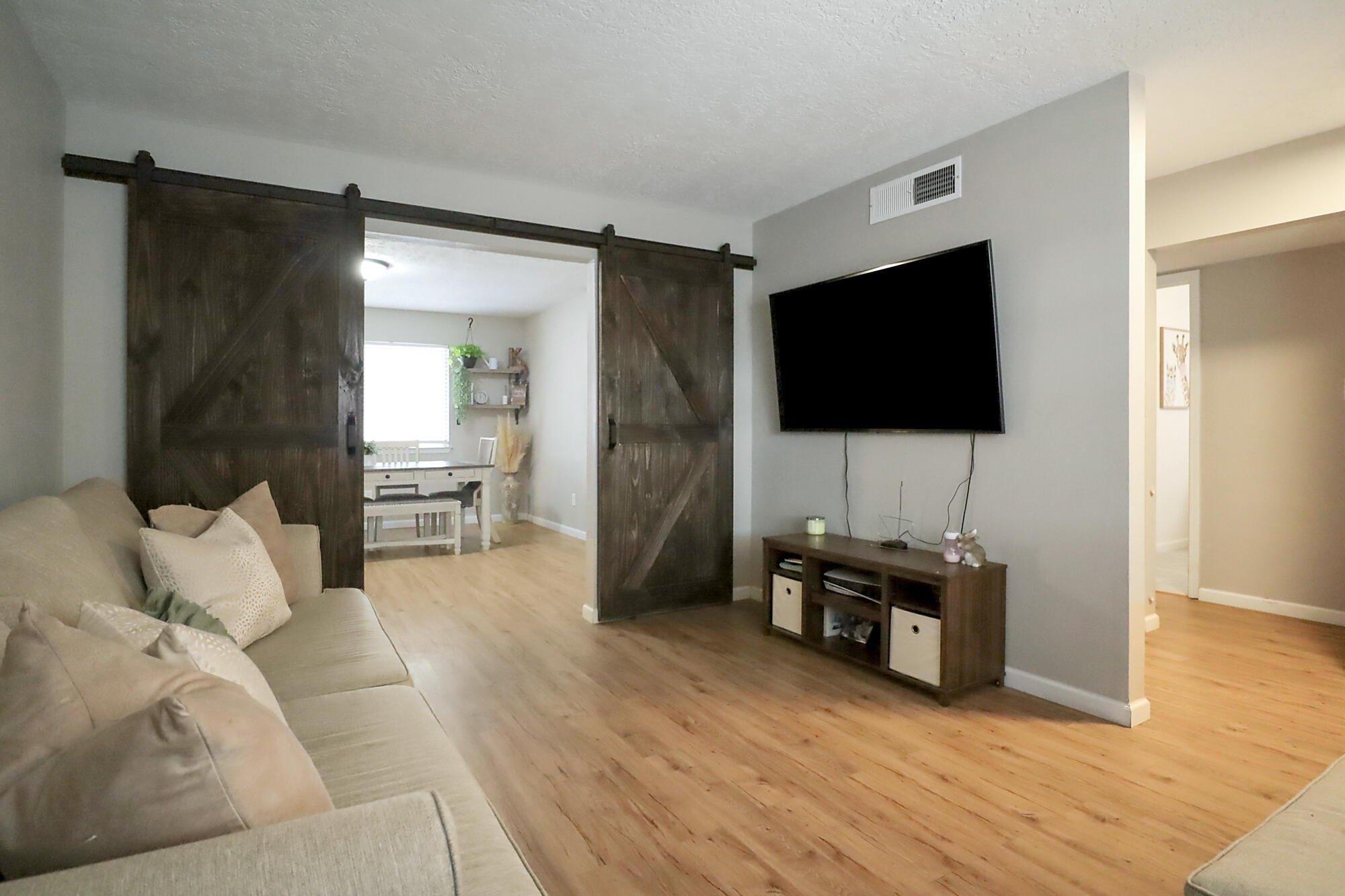 Jenaro St Sw, Albuquerque, NM 87121
