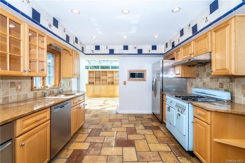 Hussey Rd, Mount Vernon, NY 10552