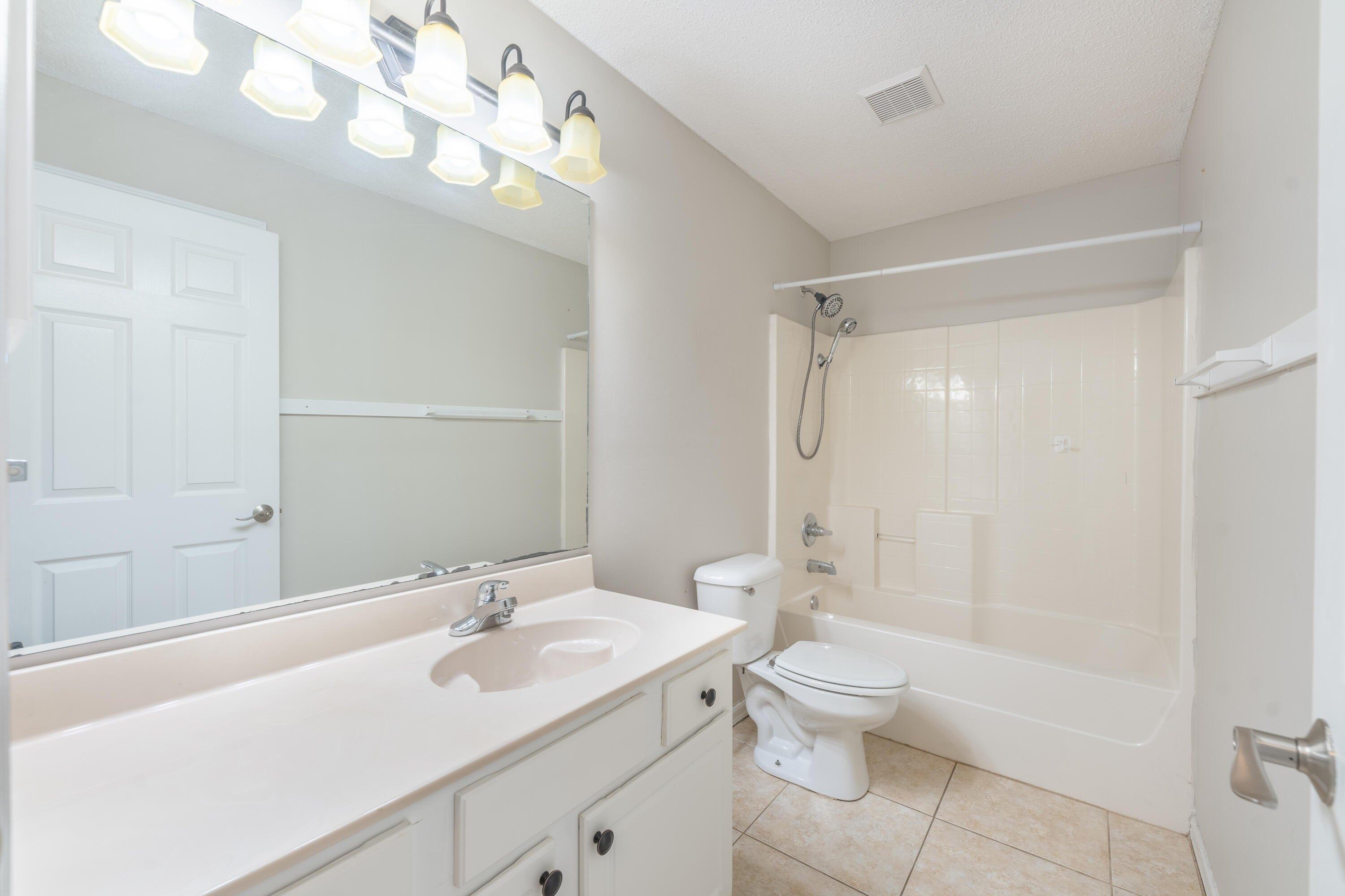 Nw Floresta Dr, Port Saint Lucie, FL 34983
