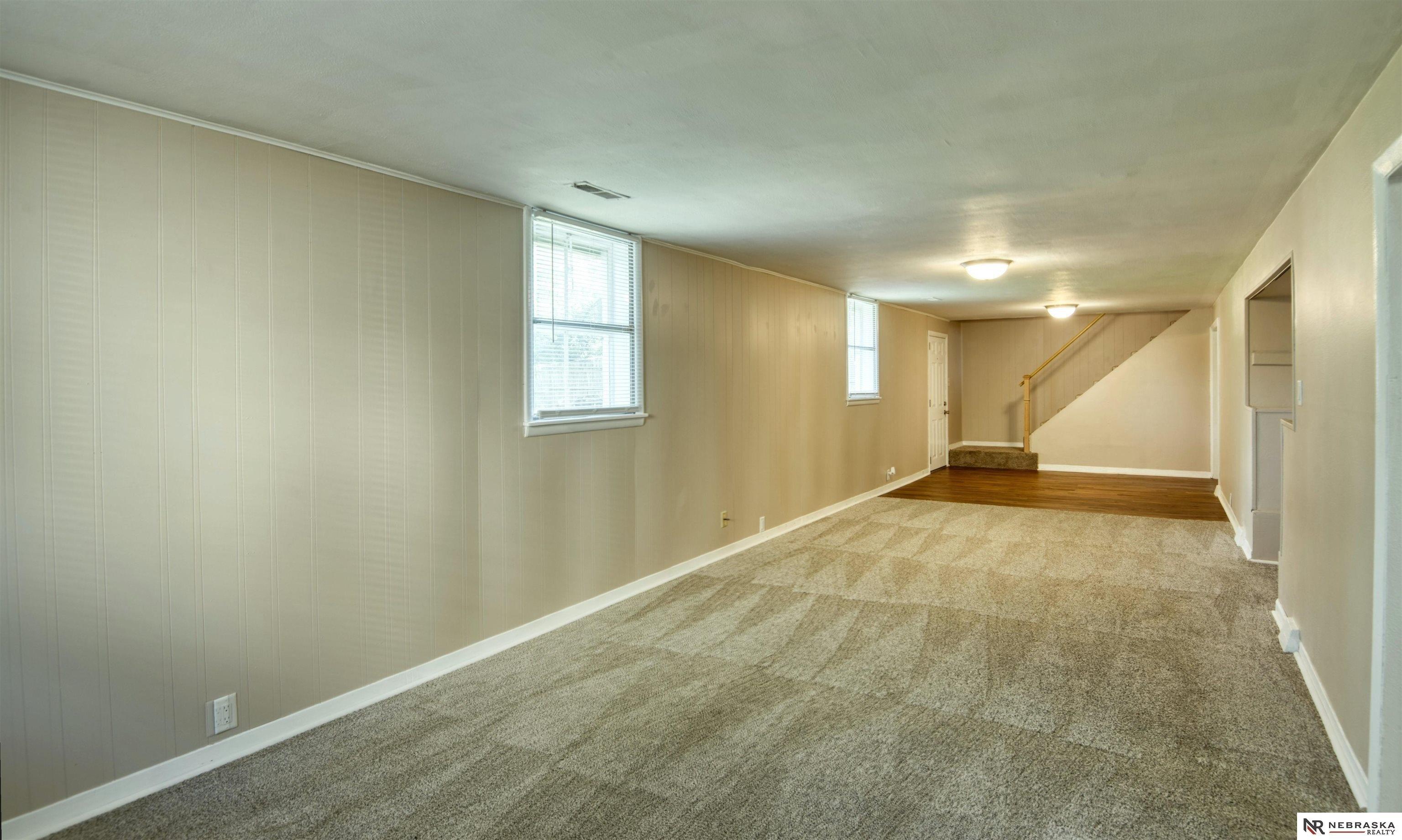 Bellaire Blvd, Bellevue, NE 68005