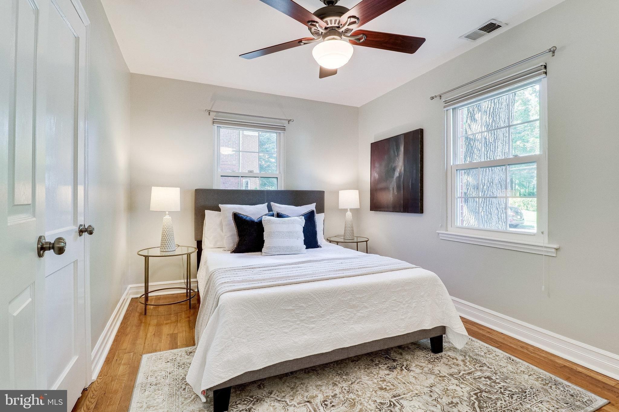 Warwick Ave, Fairfax, VA 22030