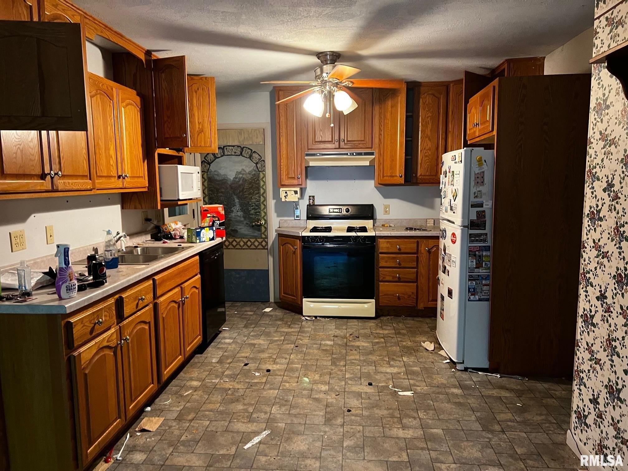 W Norwood Dr, Carbondale, IL 62901