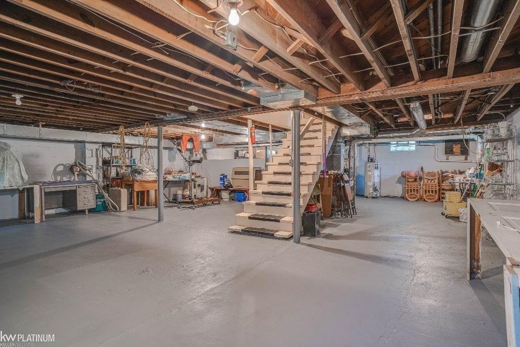 25 Mile Rd, Chesterfield, MI 48051