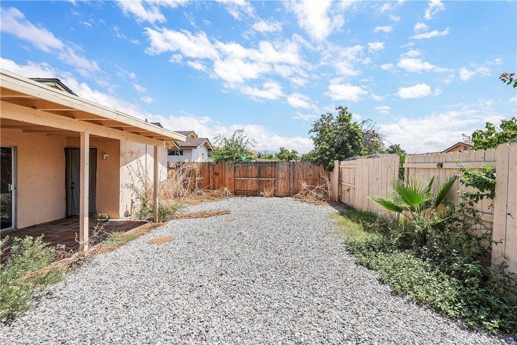 El Monte St, San Jacinto, CA 92583