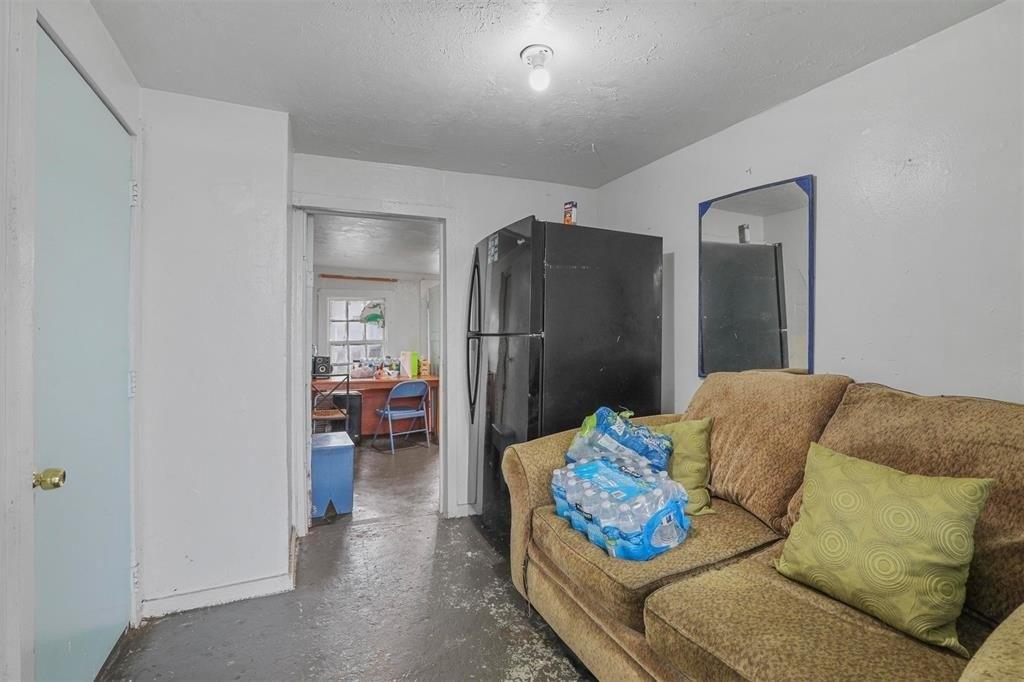 Parvia Ave, Dallas, TX 75212