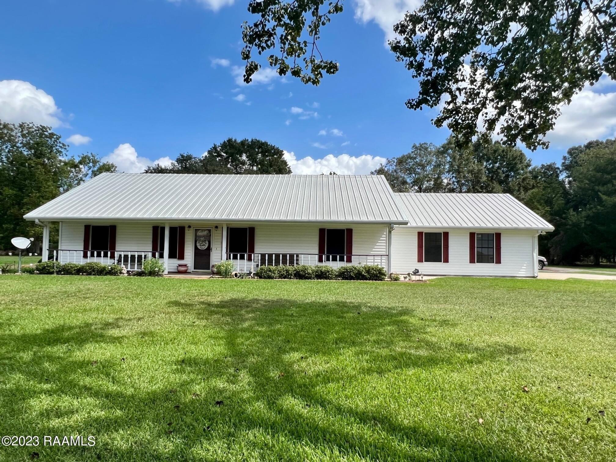 L Theriot Rd, New Iberia, LA 70560