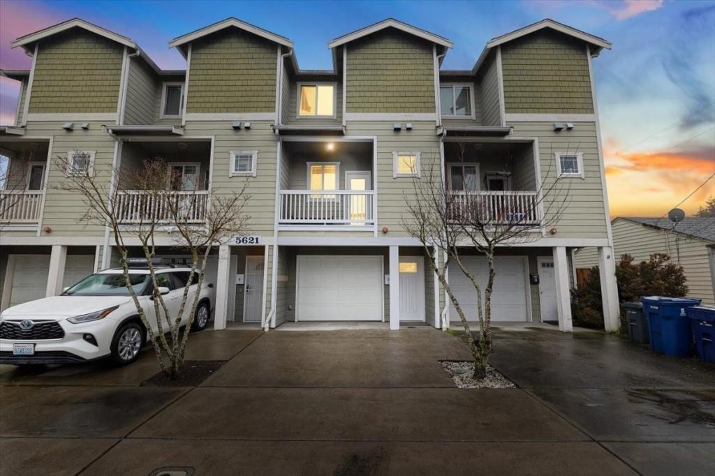 S Lawrence St, Tacoma, WA 98409