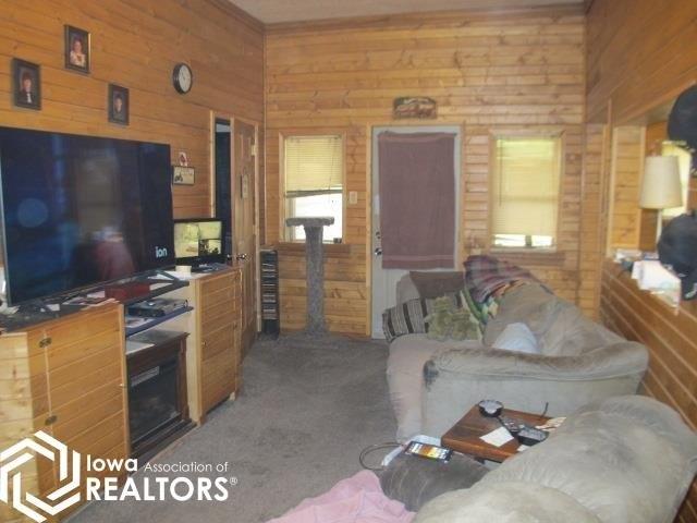 Osceola Ave, Chariton, IA 50049