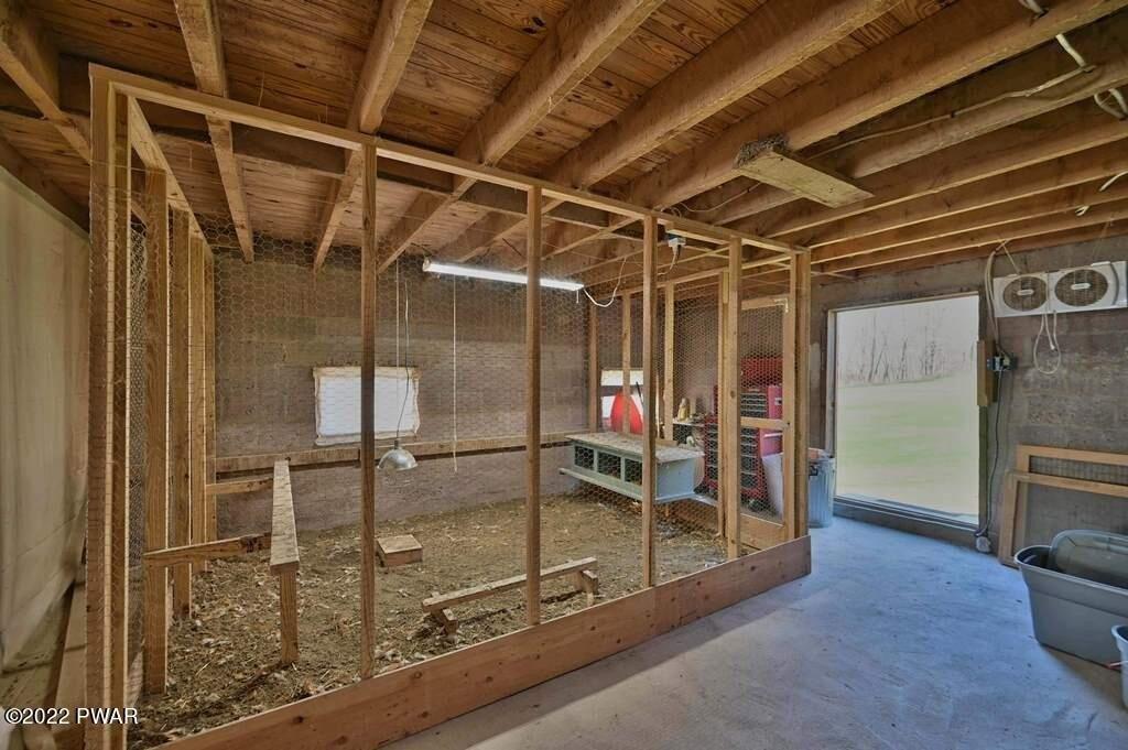 Gravity Rd, Lake Ariel, PA 18436