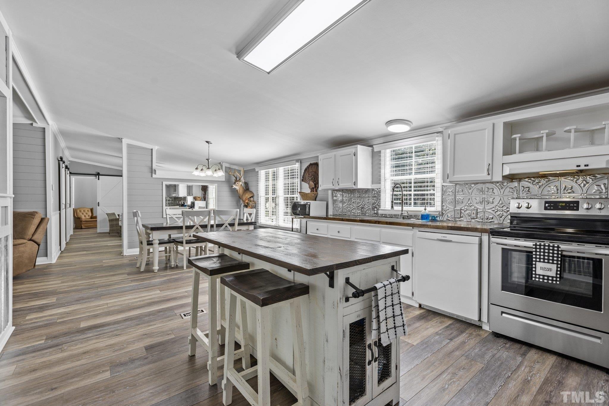 Grassy Creek Rd, Bullock, NC 27507