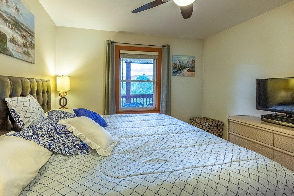 Lollis Ln, Bryson City, NC 28713
