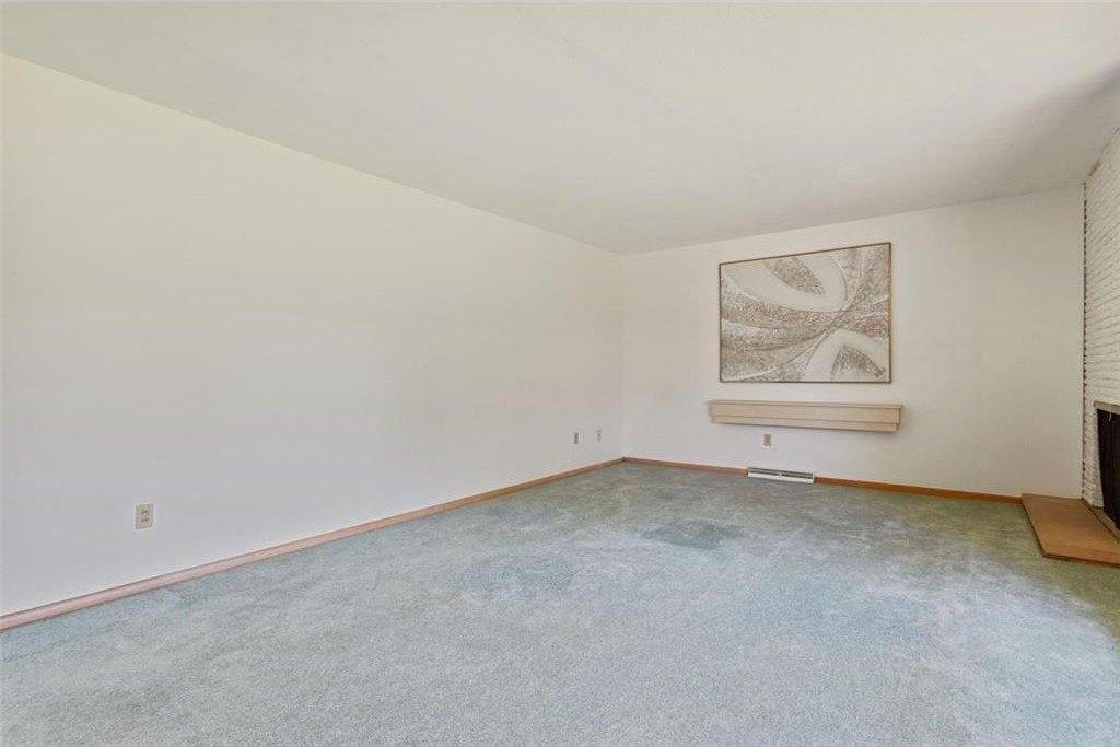 Dona Ln, Minneapolis, MN 55422