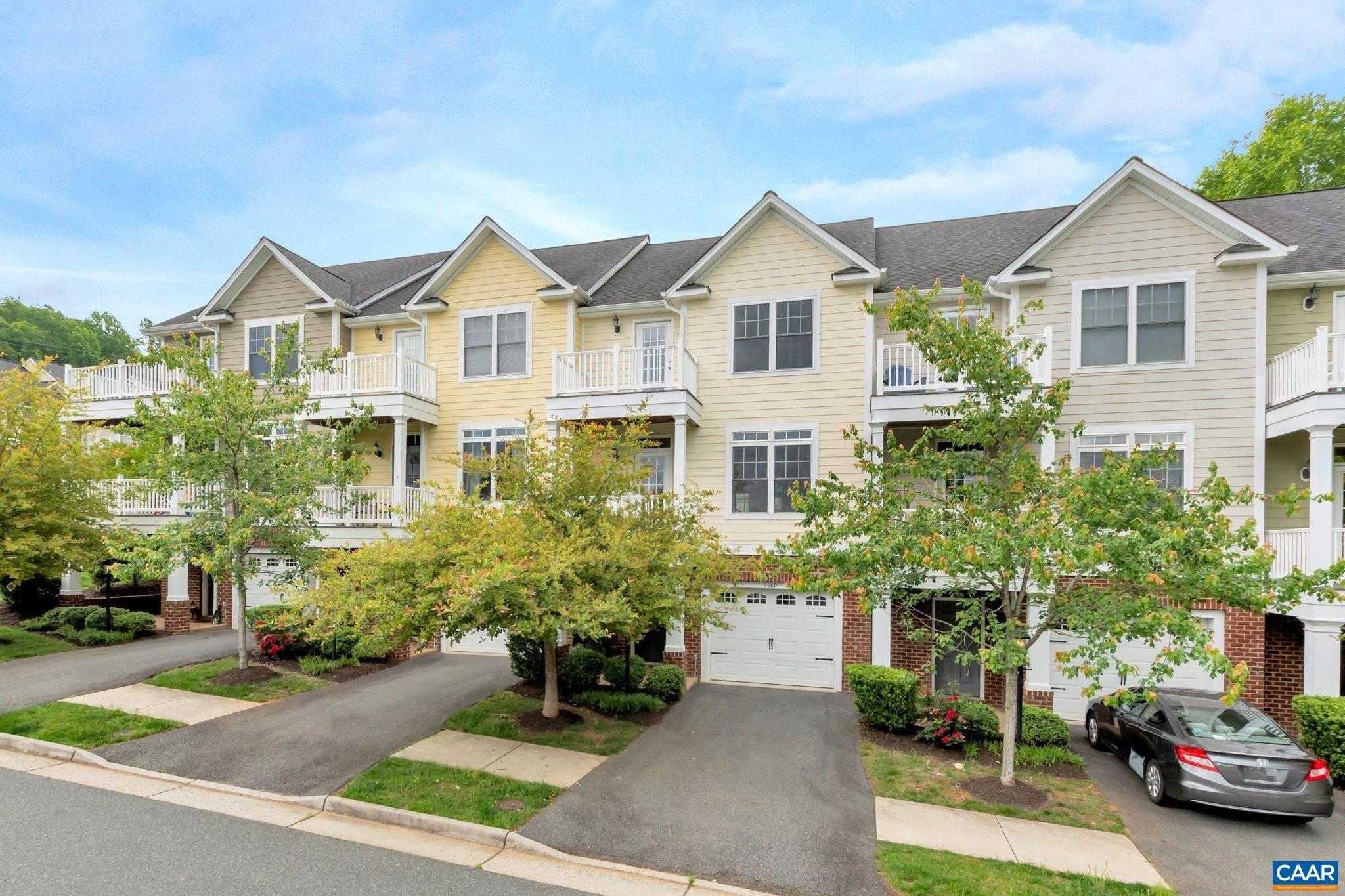 Newcastle Ct, Charlottesville, VA 22911